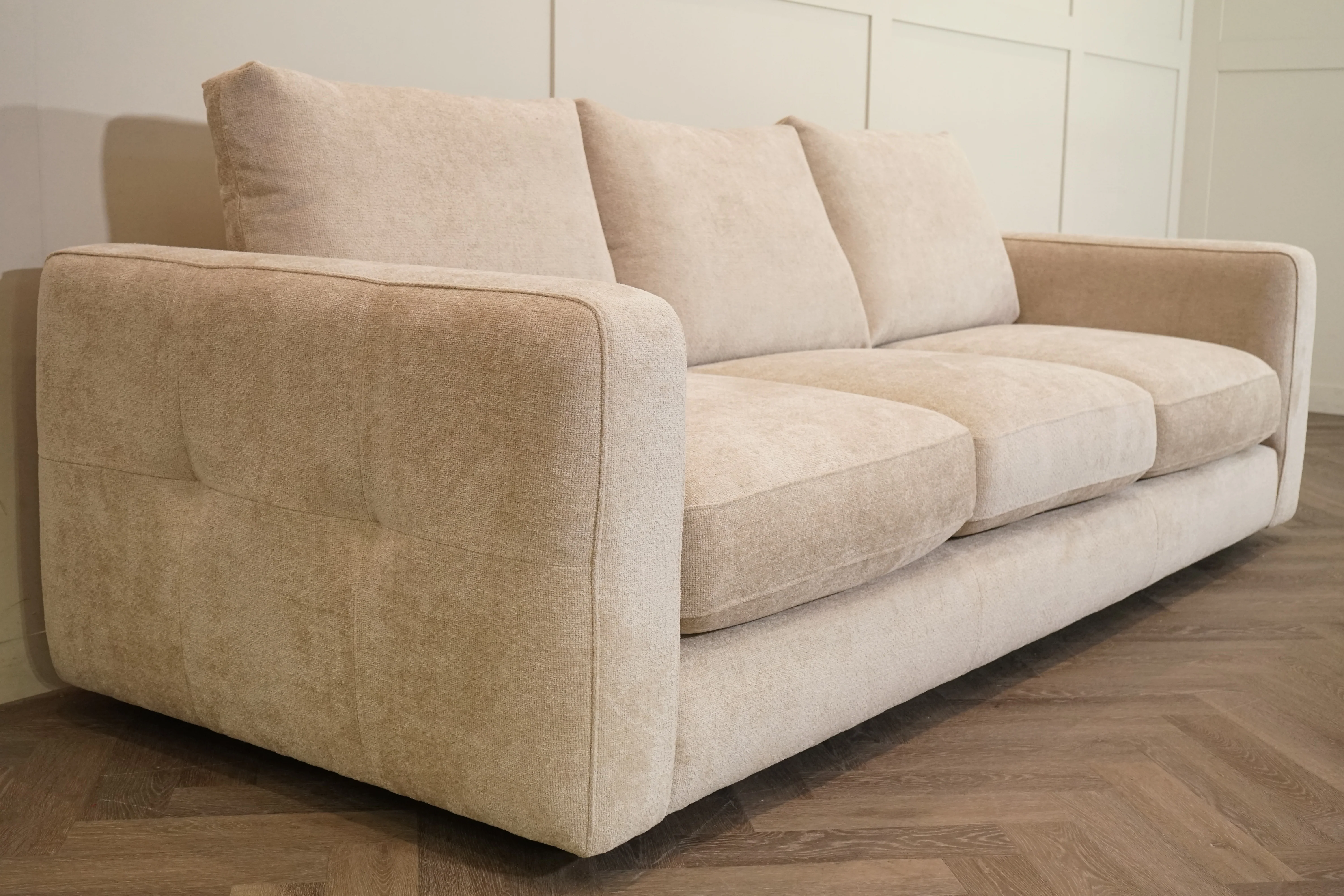 Bahrain Fabric Grand 4 Seater Sofa, Paddington Mink - Image 8