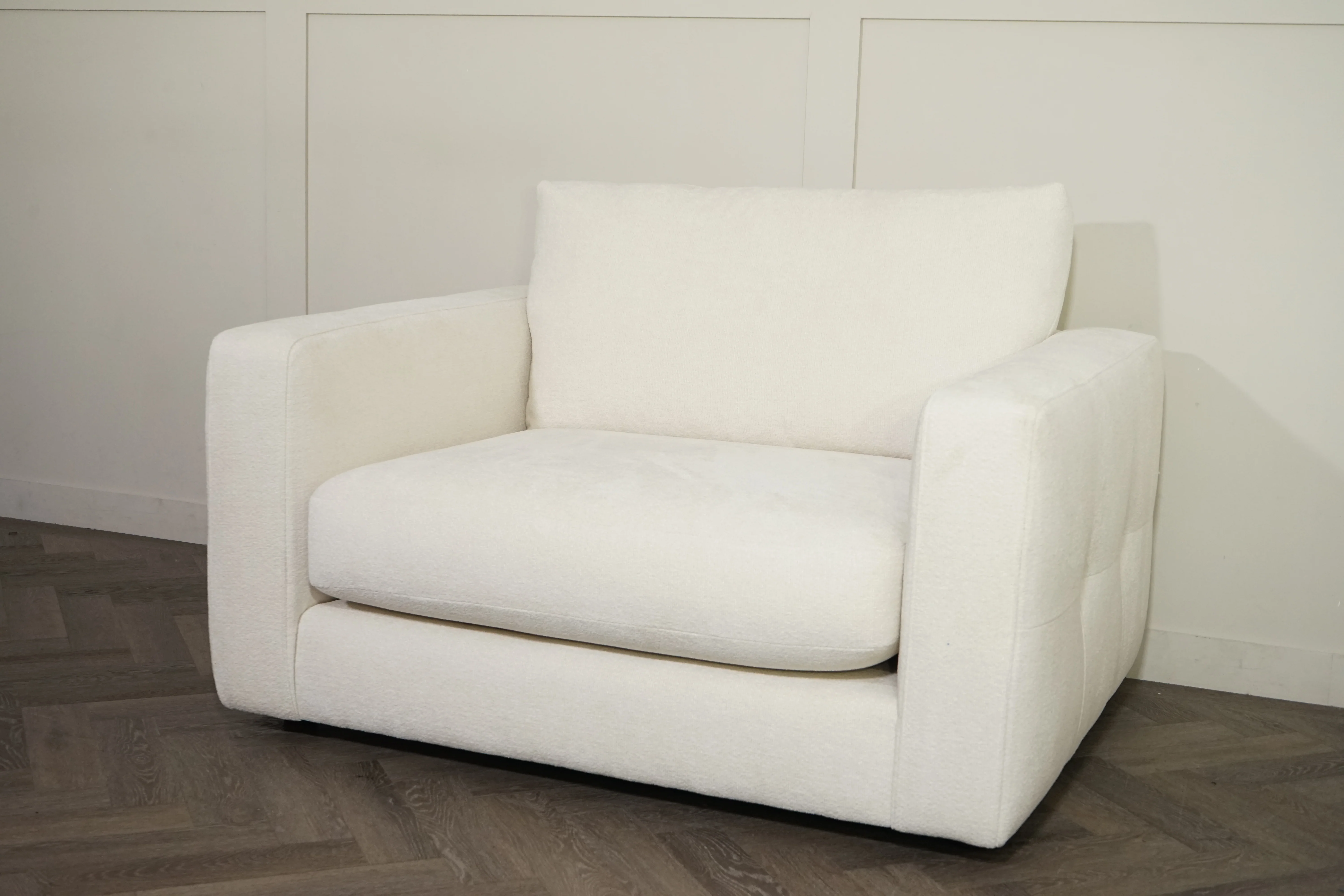 Bahrain Fabric Snuggler Chair, Ivory Mix - Image 5