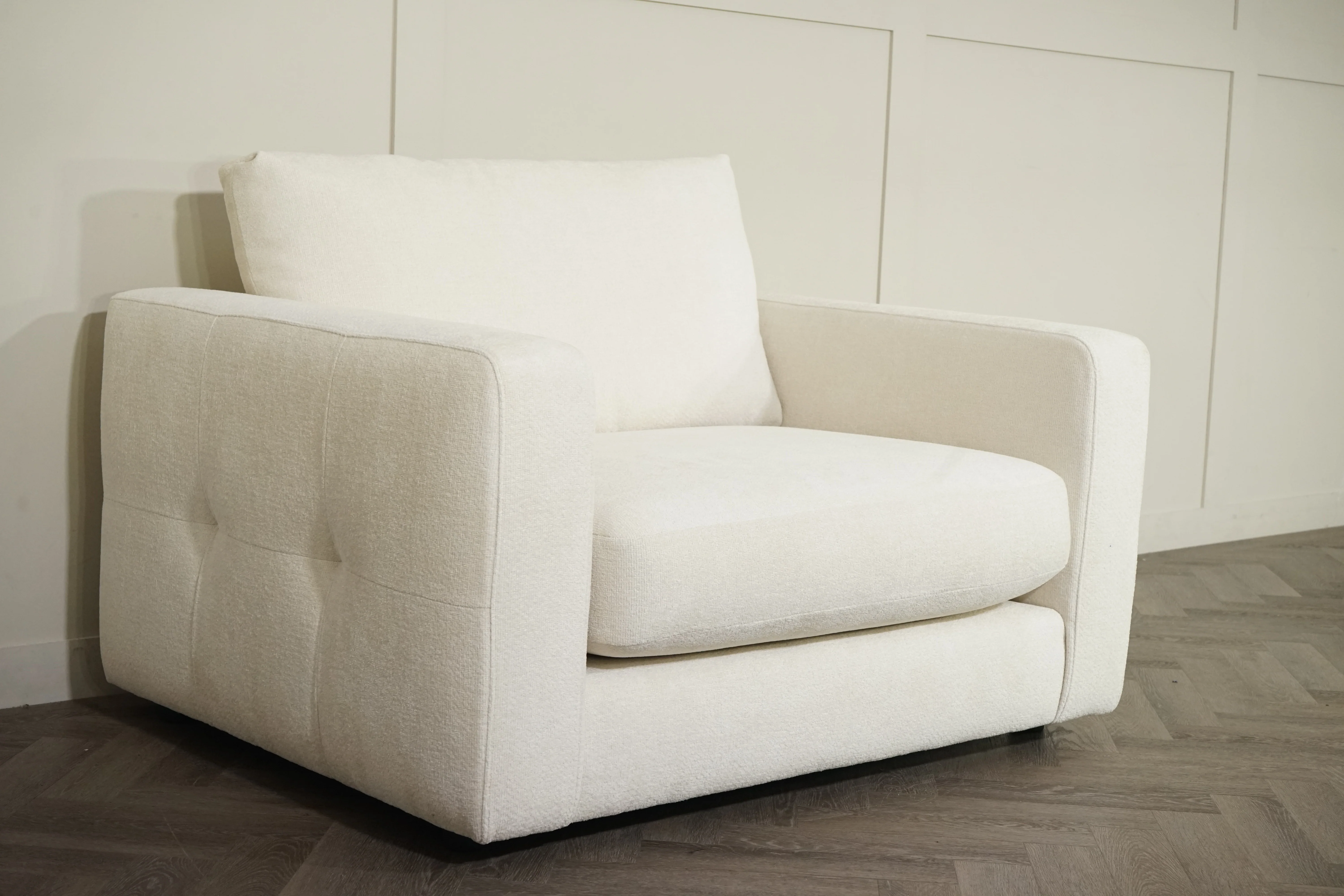 Bahrain Fabric Snuggler Chair, Ivory Mix - Image 6