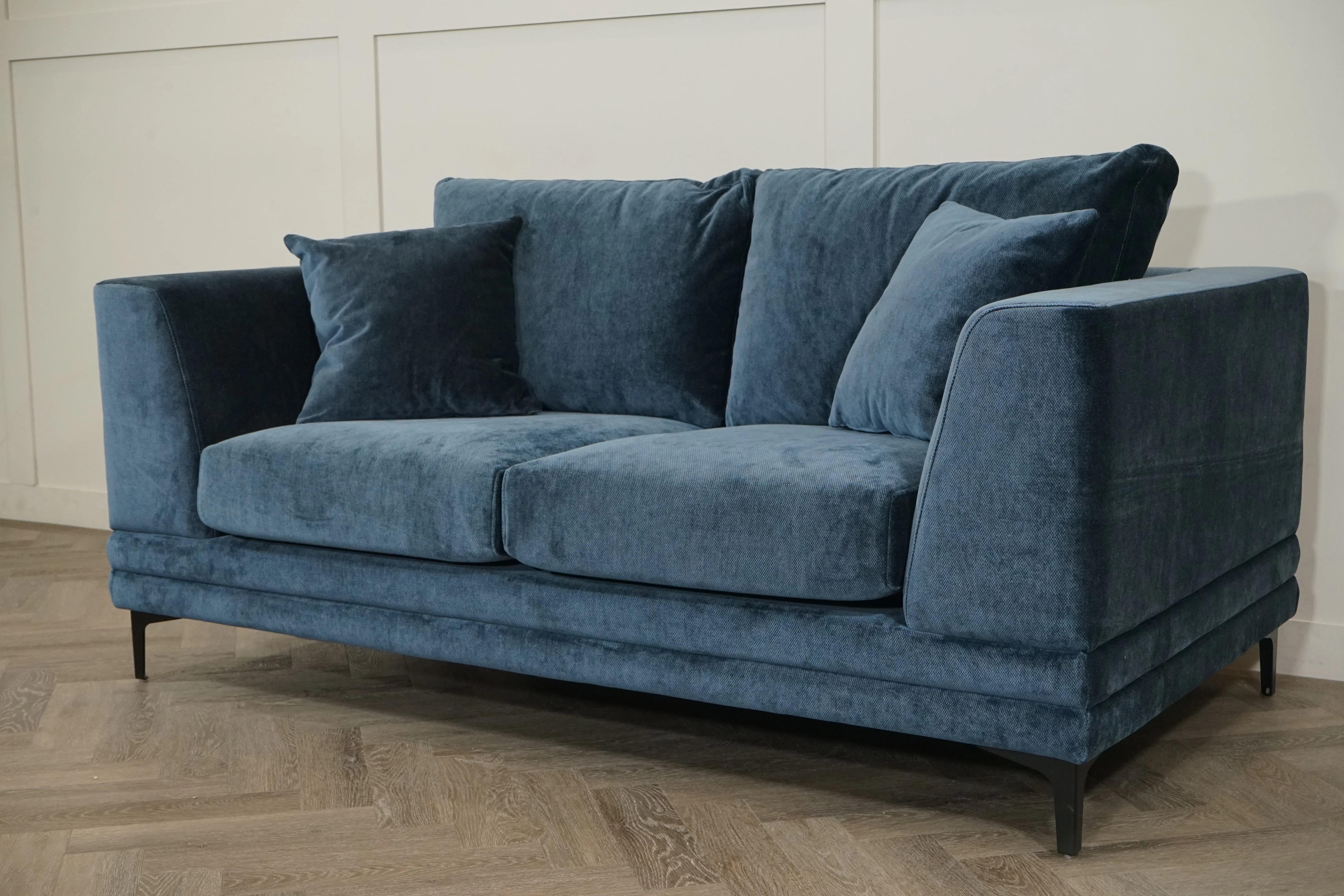 Belvedere Medium 2 Seater Fabric Sofa, Chunky Chenille Navy - Image 7