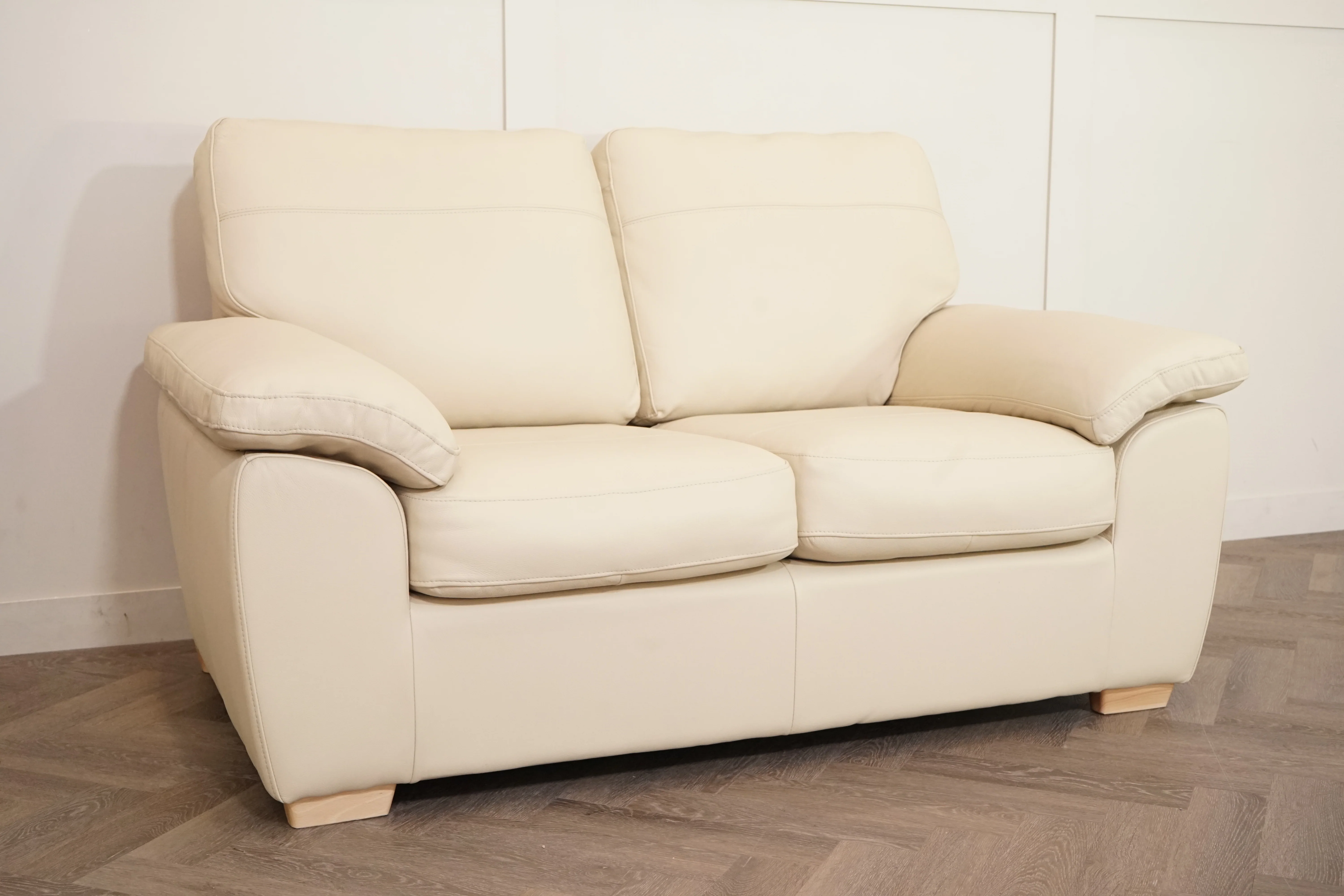 Camden Small 2 Seater Leather Sofa, Matt Pearl - Image 3