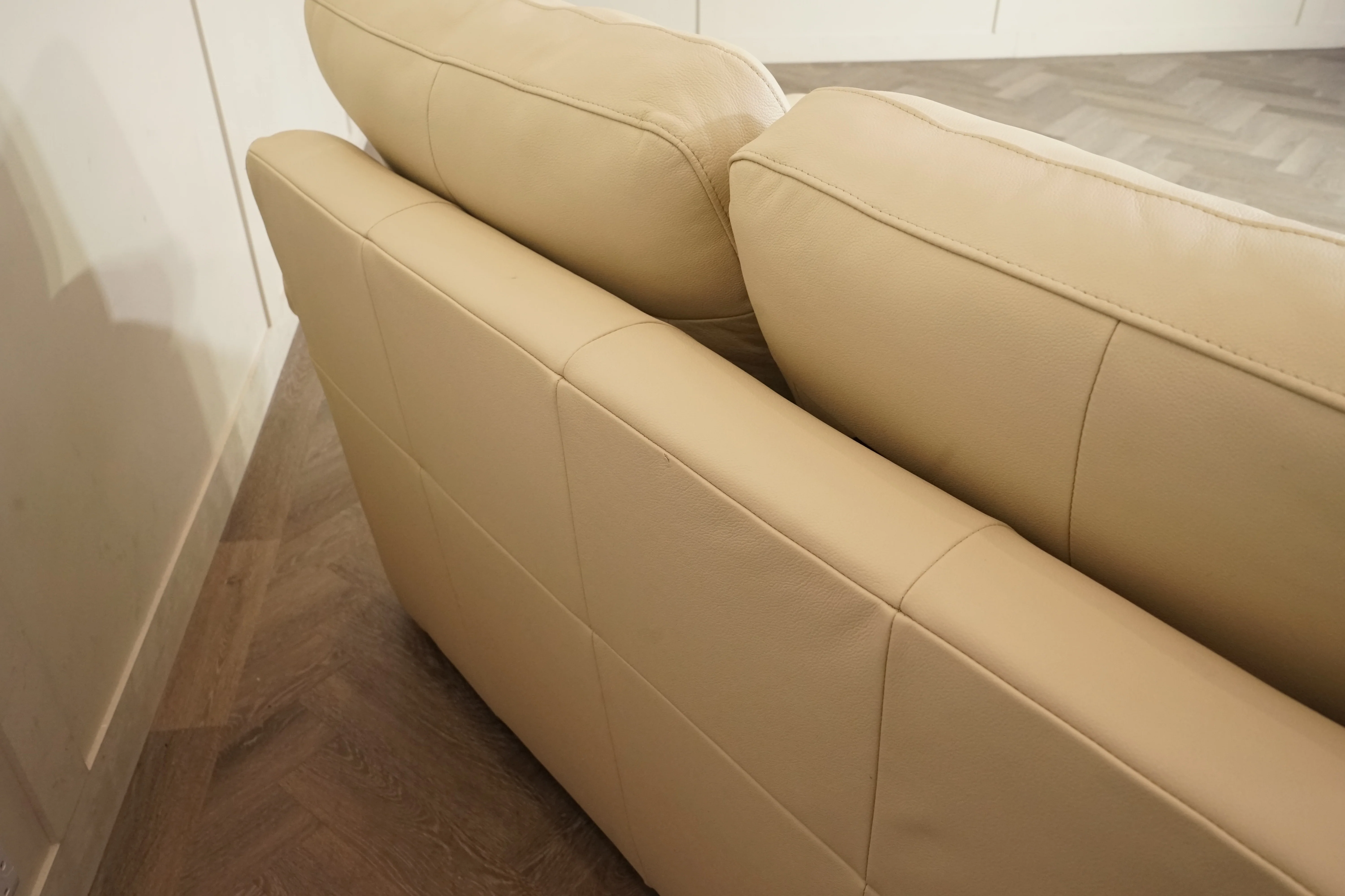 Camden Small 2 Seater Leather Sofa, Matt Pearl - Image 9
