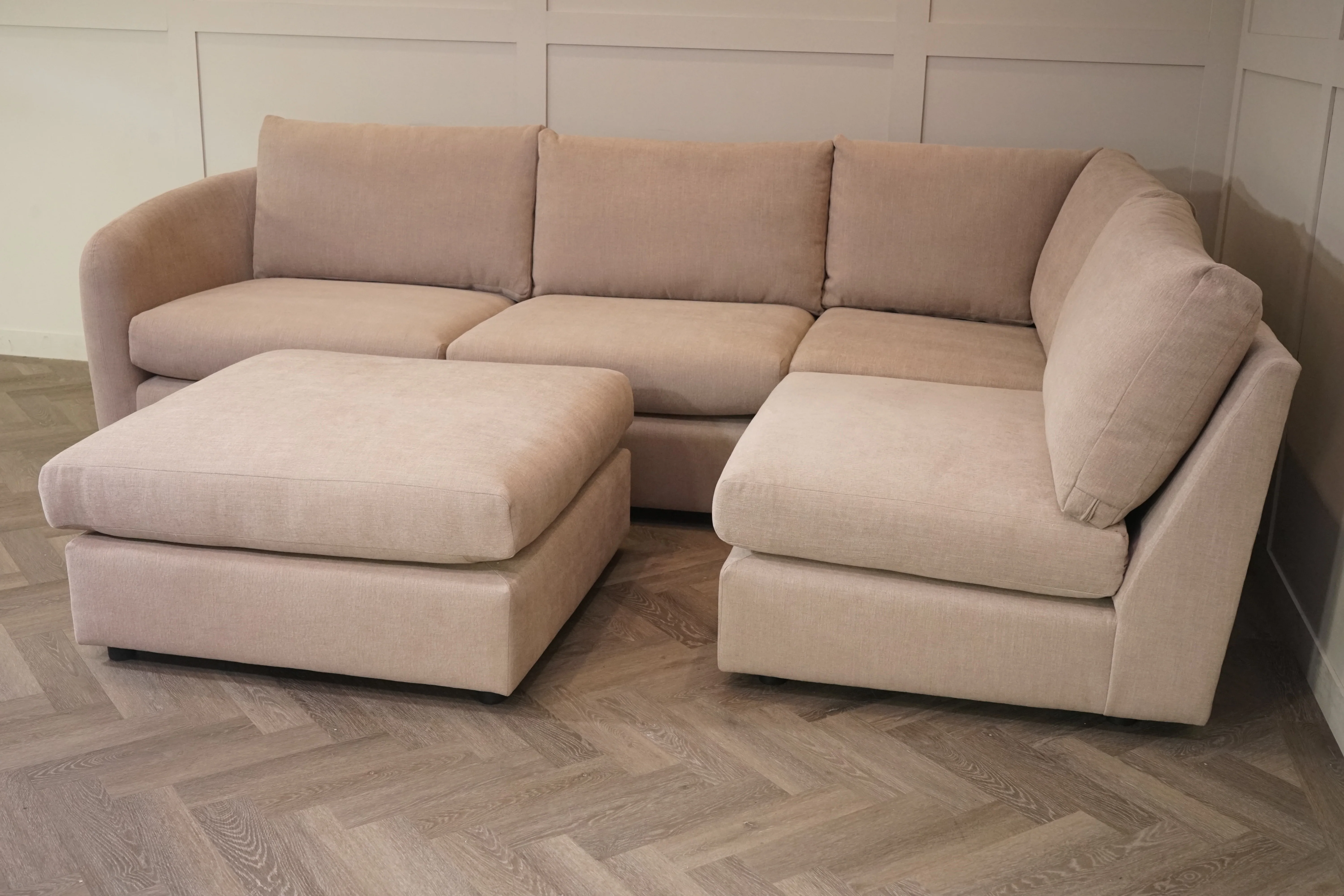 Carnaby RHF Open Ended Corner Sofa, Latte - Image 15