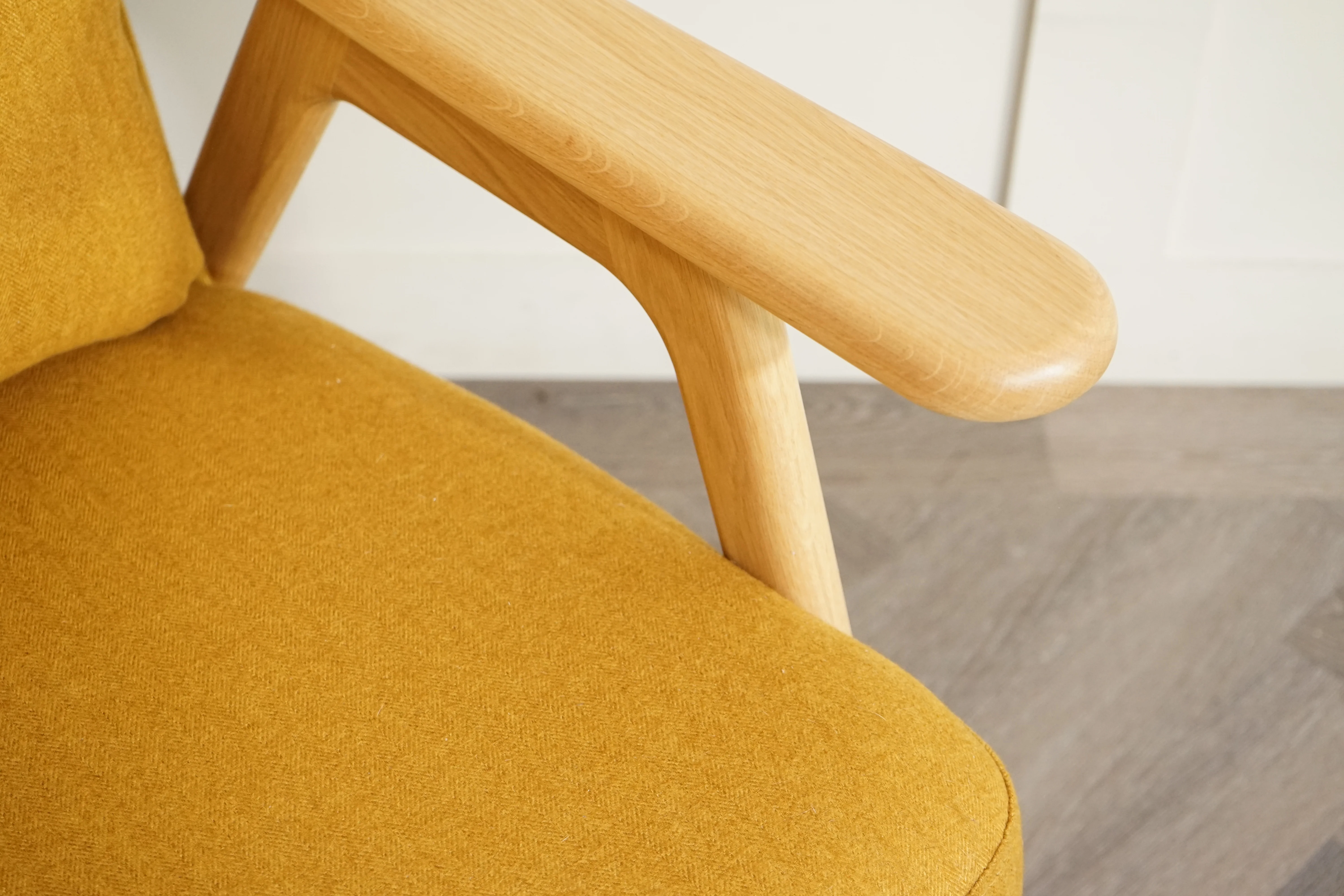Hendricks High Back Accent Chair, Brushed Tweed Honey - Image 3
