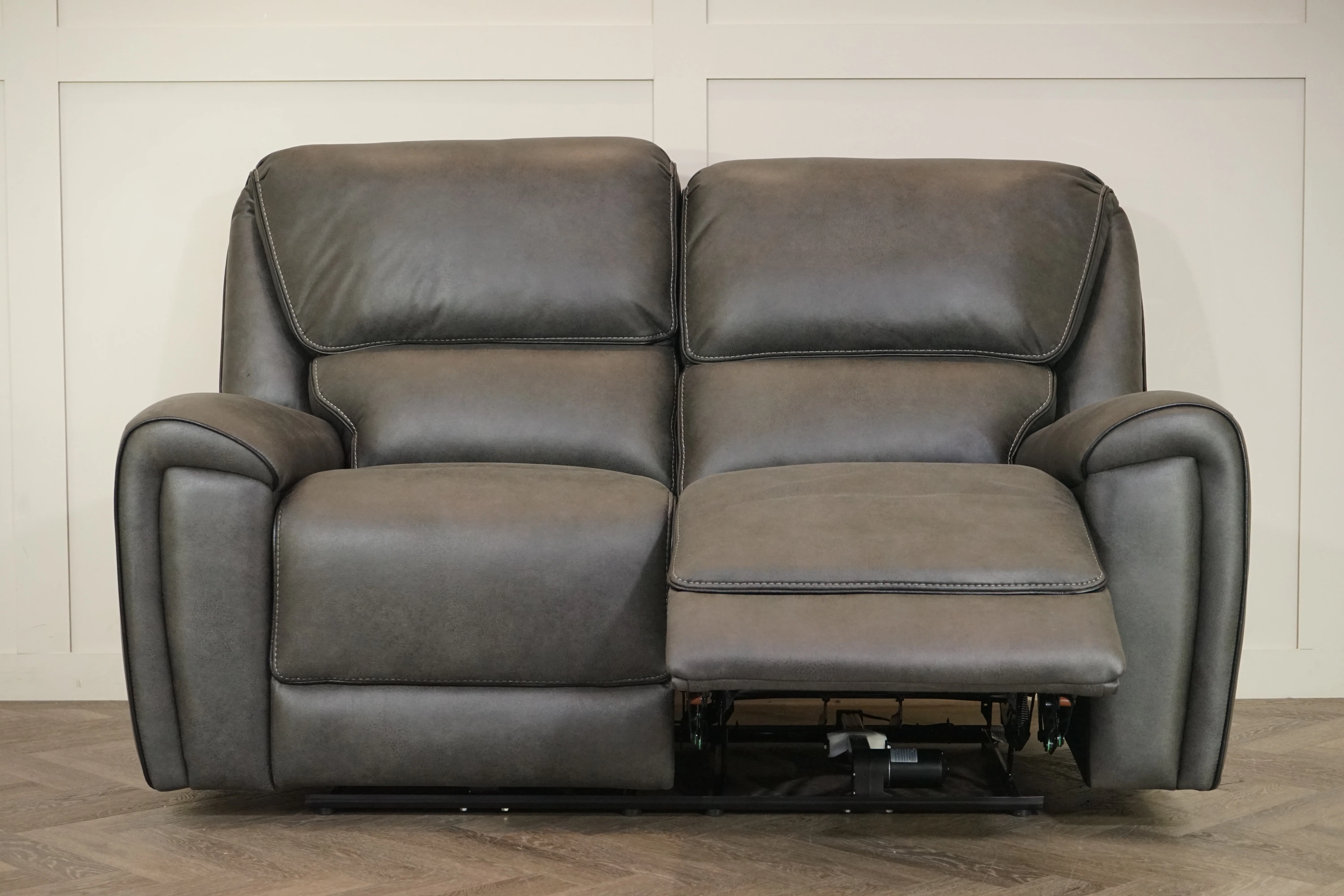 Hudson 2 Seater Power Reclining Sofa – Endurance Fabric – Graphite - Image 8