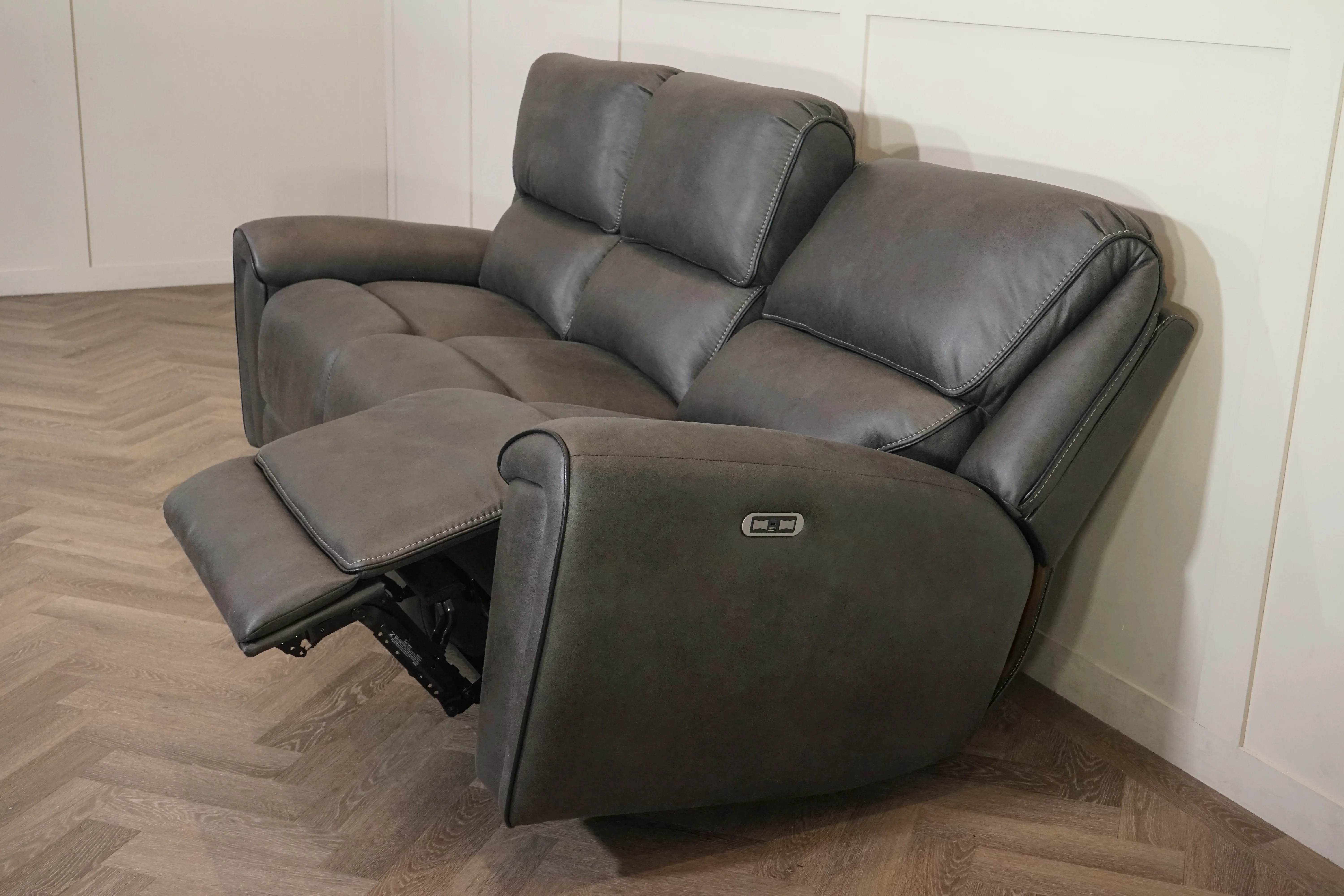 Hudson 3 Seater Power Reclining Sofa – Endurance Fabric – Graphite - Image 10