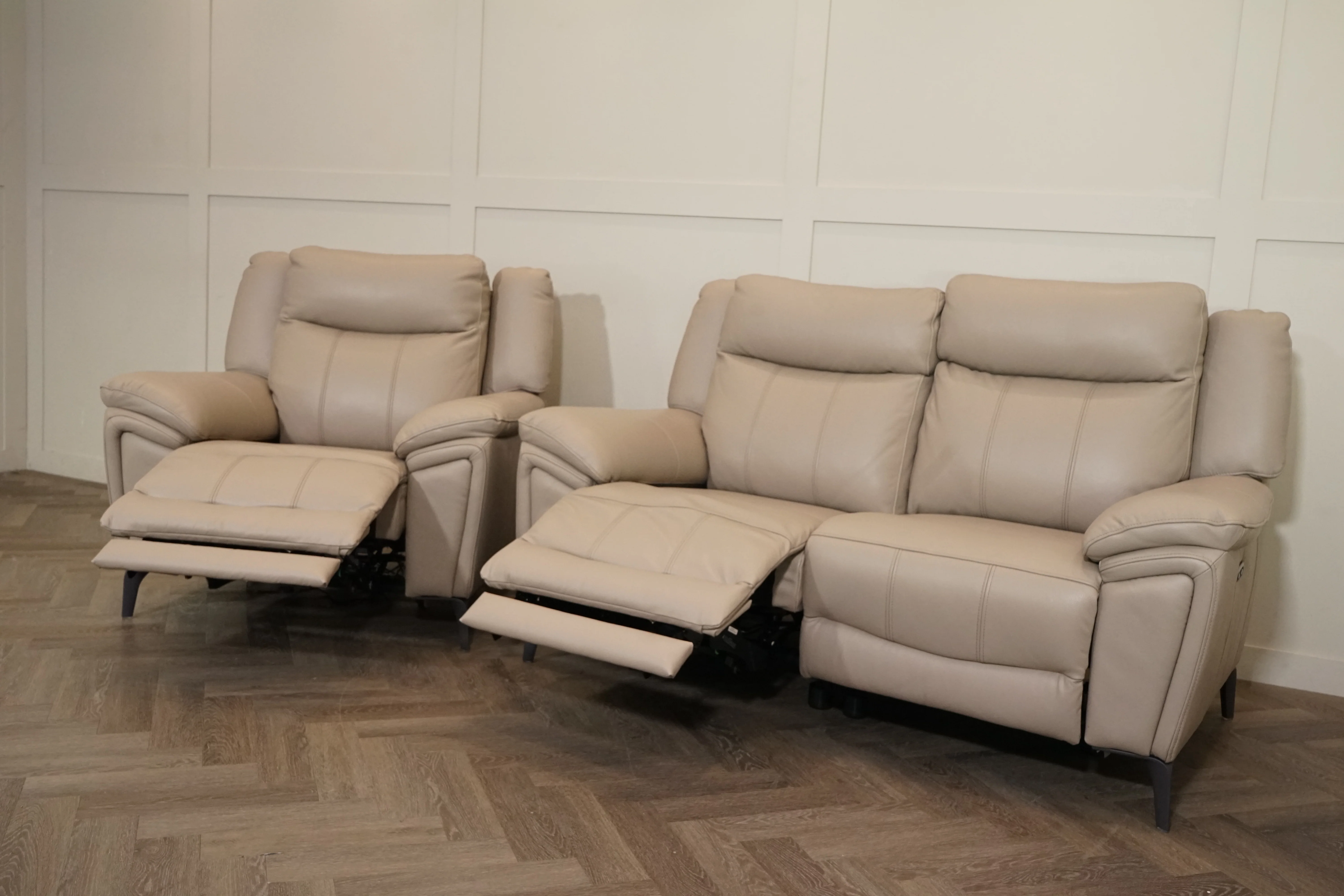 Panache Leather Power Reclining 2 Seater & Armchair, Oyster - Image 4