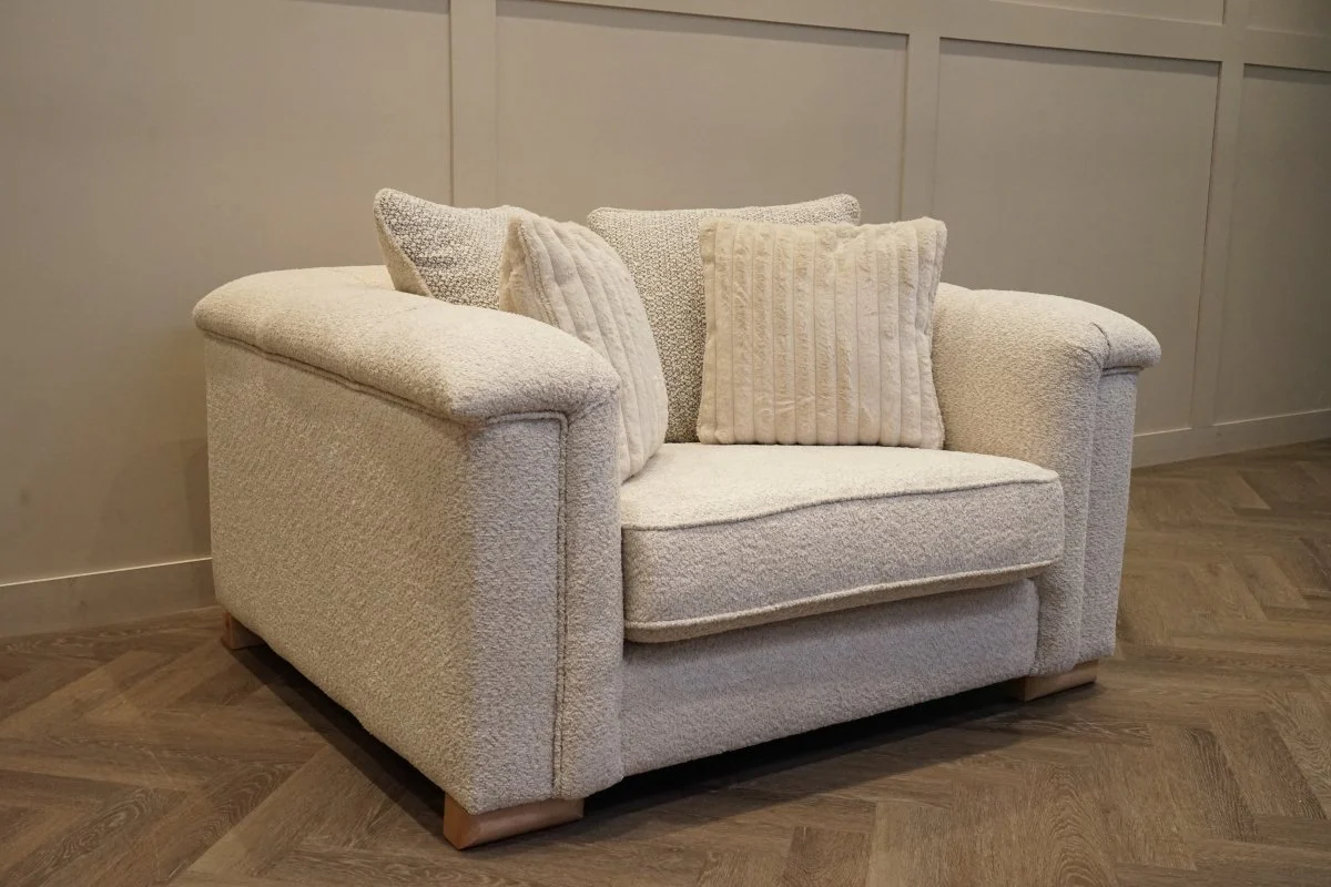 Regency Snuggle Chair, Soft Bouclé Natural - Image 3