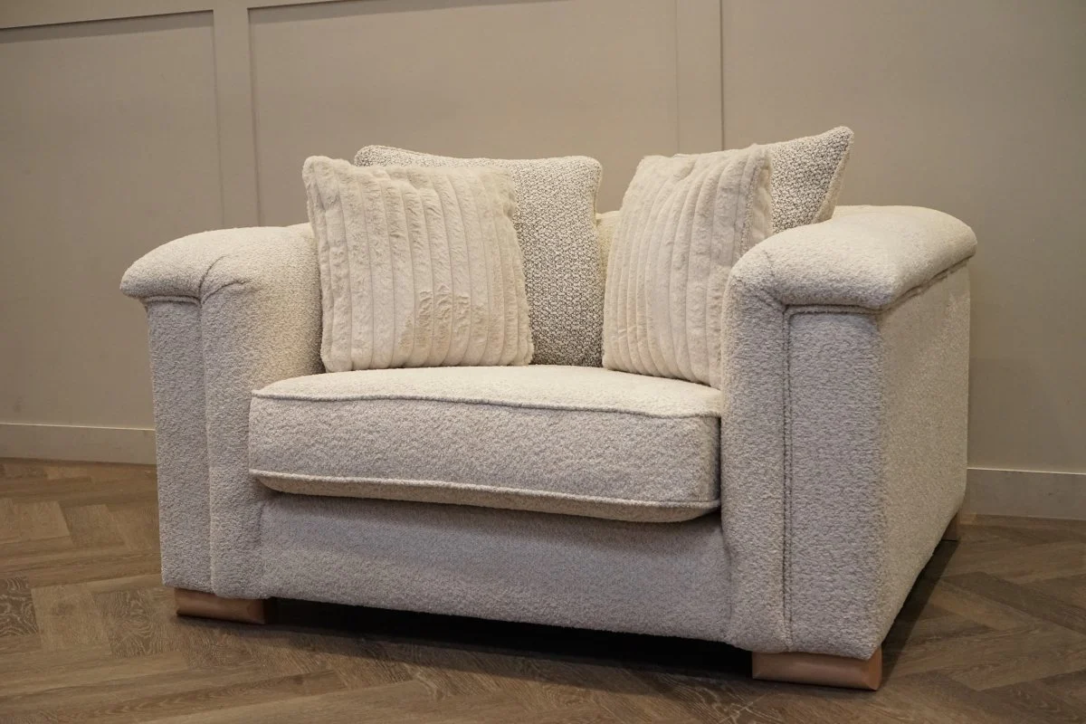 Regency Snuggle Chair, Soft Bouclé Natural - Image 5